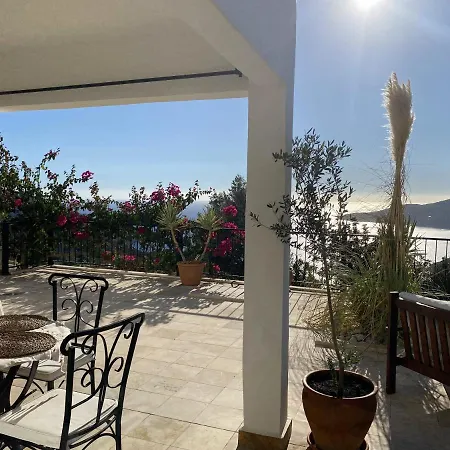 Sezen Villa *