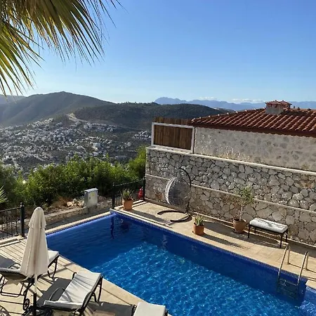 Sezen Kalkan