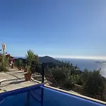 Villa Sezen *